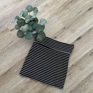 Forever 21 Black & White Striped Bodycon Skirt Size Medium